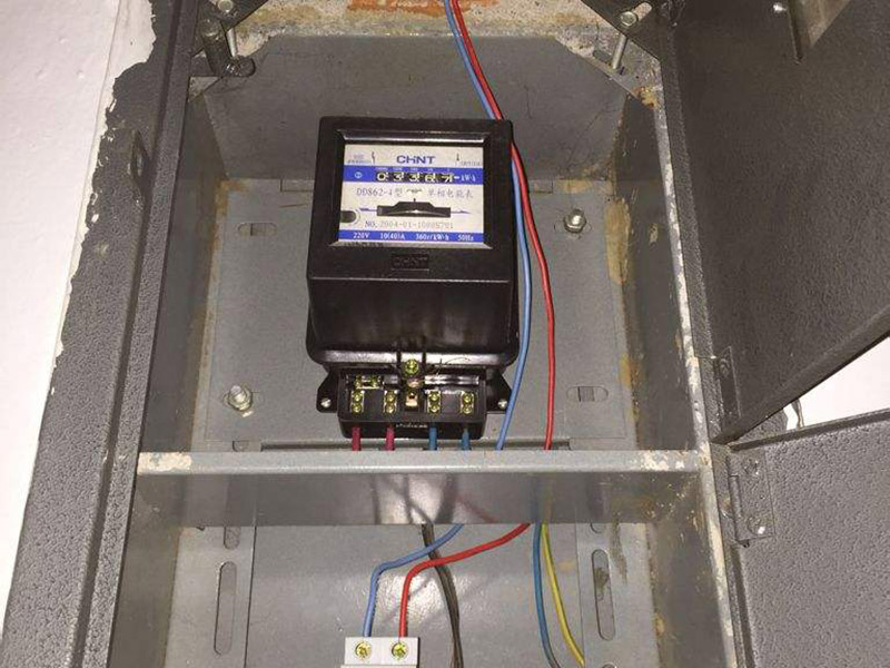 電表跳閘怎么恢復(fù)，遇到停電不要慌保持冷靜才能快速解決問題